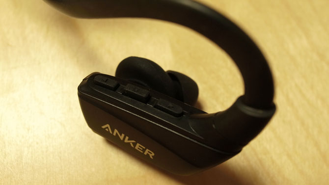 Anker NB10 コントロール部